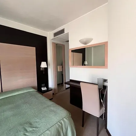 Ludovico Ariosto ホテル カステルヌオーヴォ・ディ・ガルファニャーナ