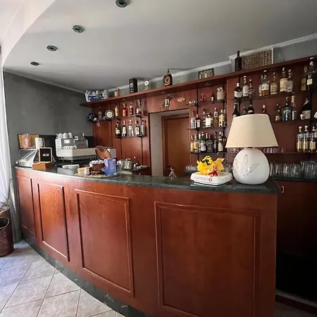 ホテル Ludovico Ariosto 3*