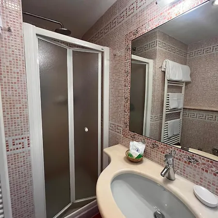 ホテル Ludovico Ariosto 3*