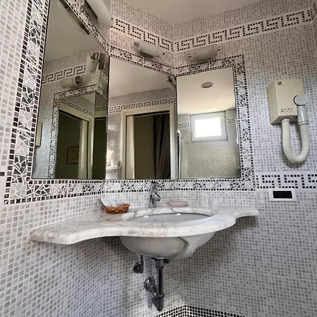 ホテル Ludovico Ariosto